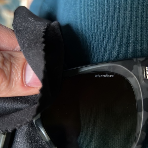 Prada grey Camo sunglasses - Picture 9 of 9